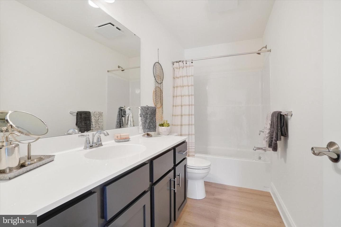 397 Lloyds Ln photo 6