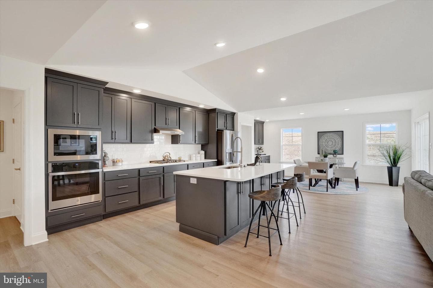 397 Lloyds Ln photo 8