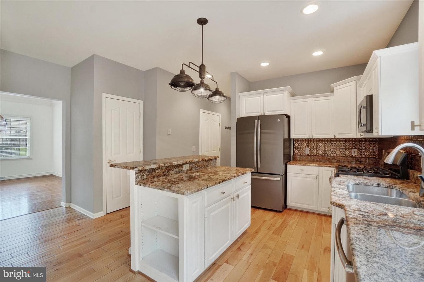 857 Willow Ridge Court photo 8