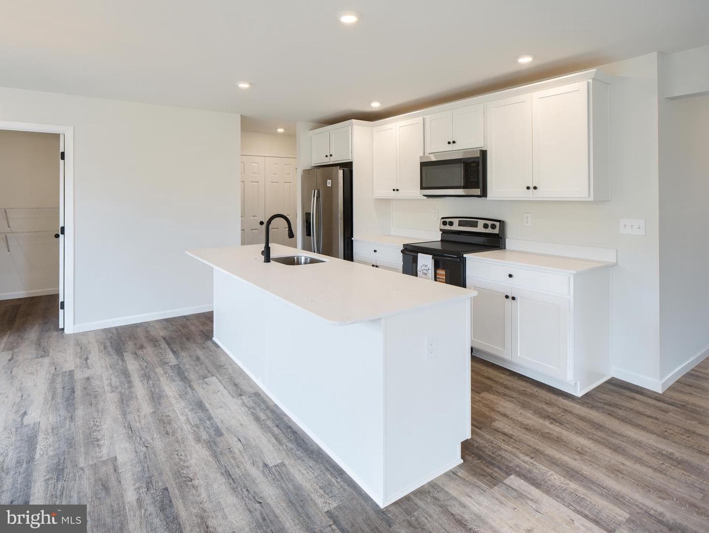 307 Boxwood Drive, Windsor