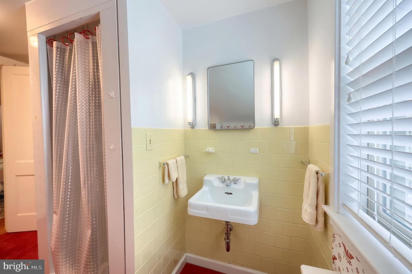 430 Baer Avenue photo 31