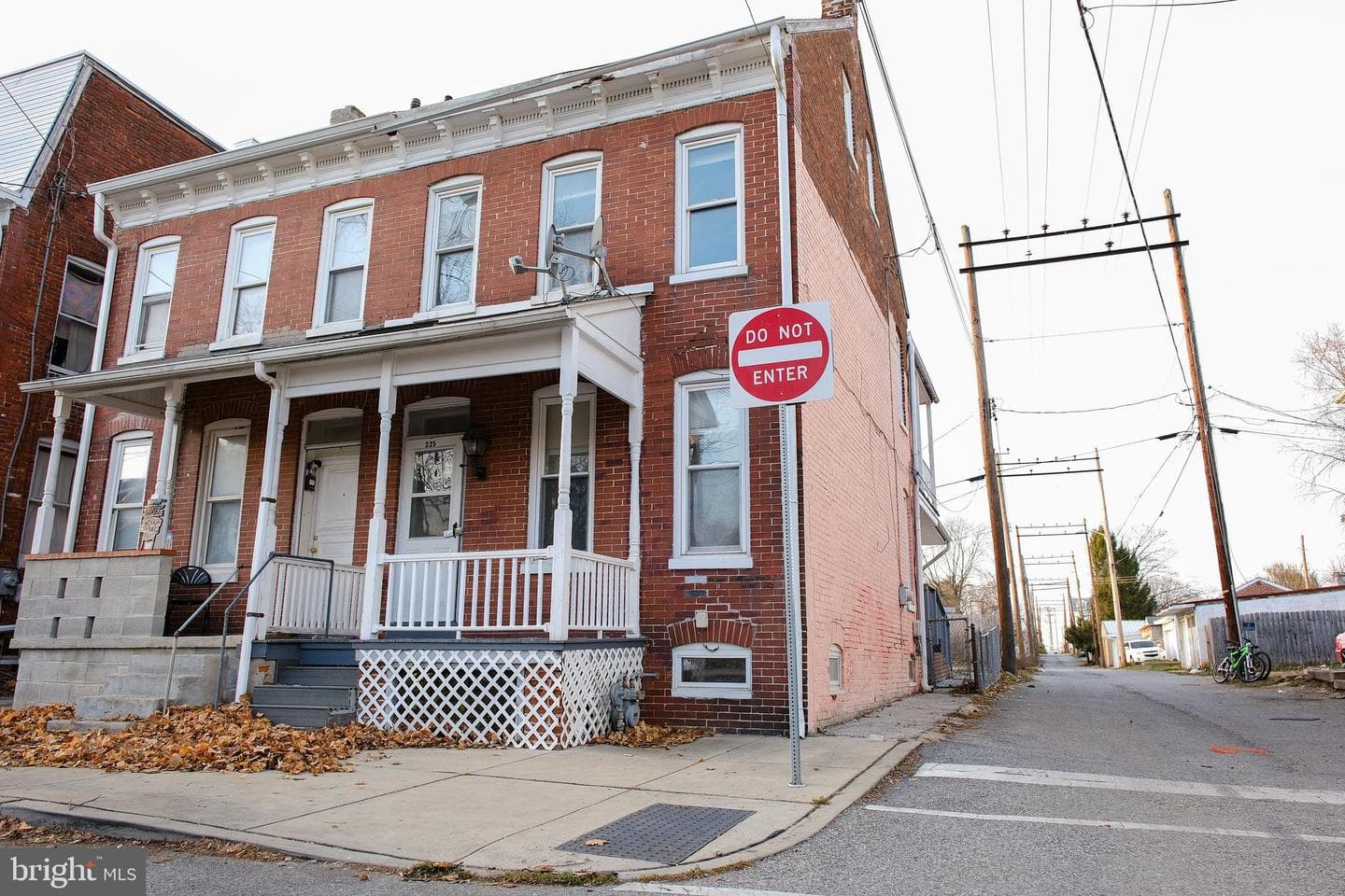 225 W Front Street, York