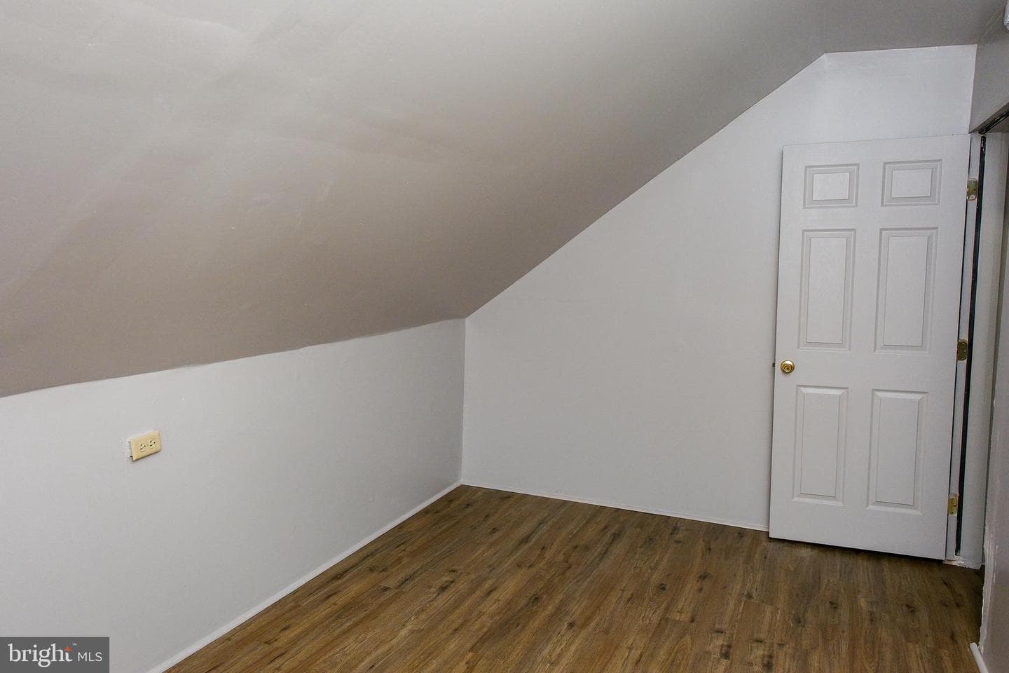 225 W Front Street photo 10