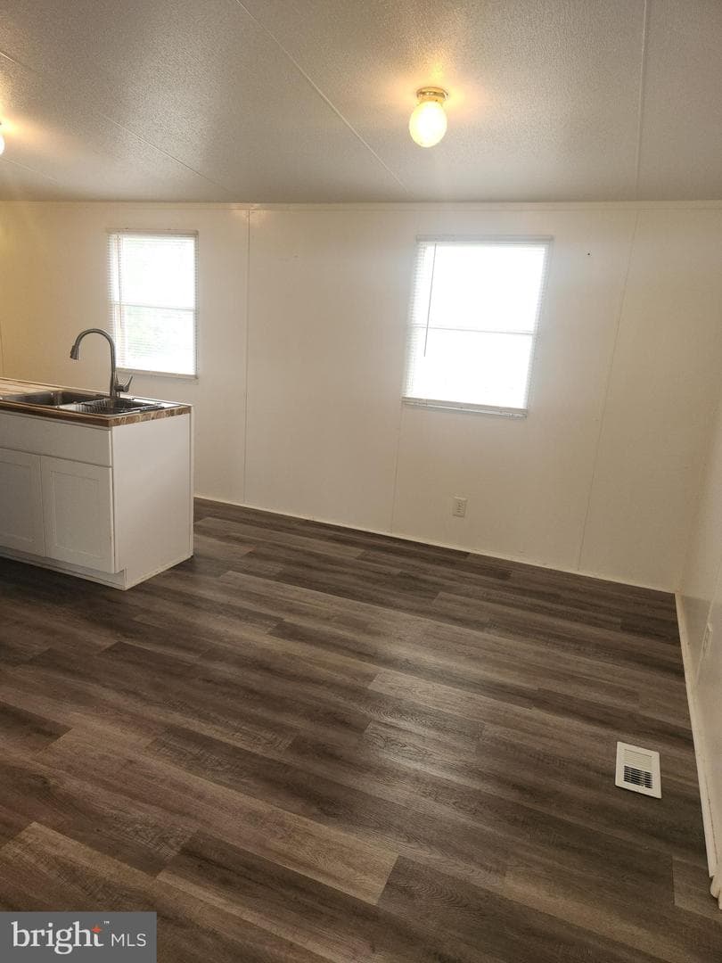 701 Cassel Road photo 6