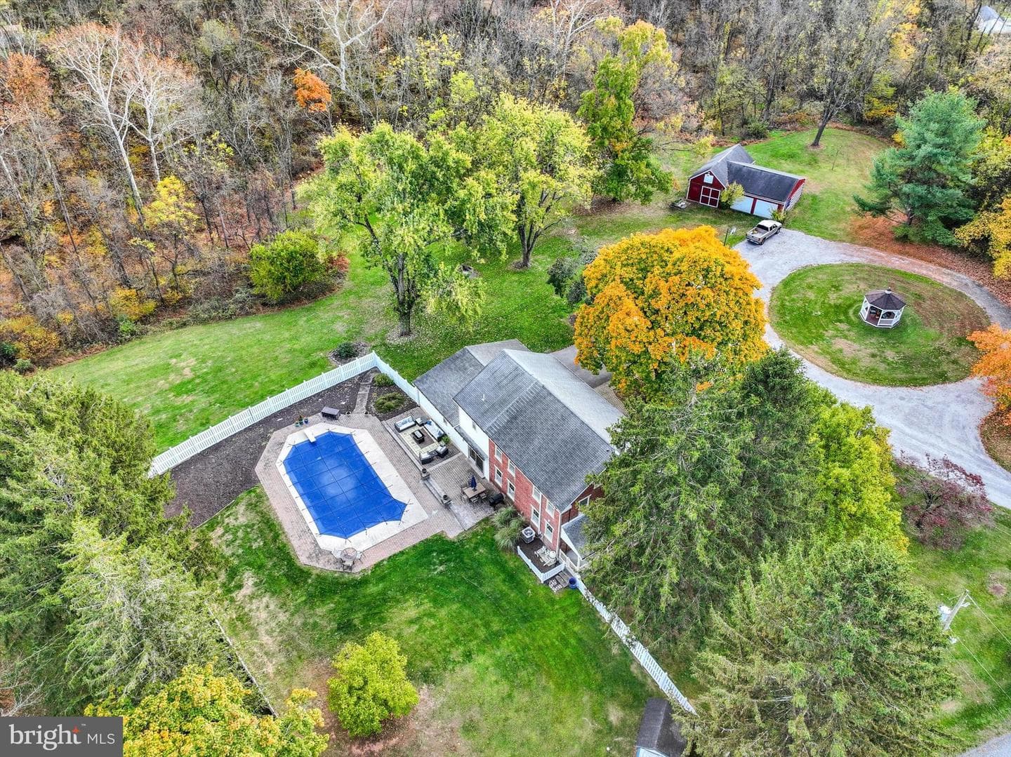 85 Redstone Drive photo 42