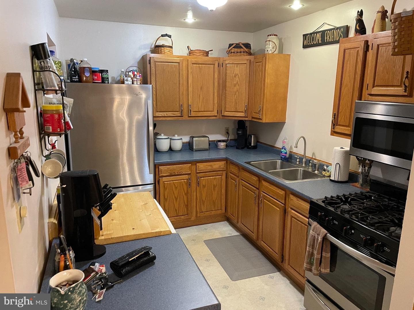 270 Canary Circle photo 6