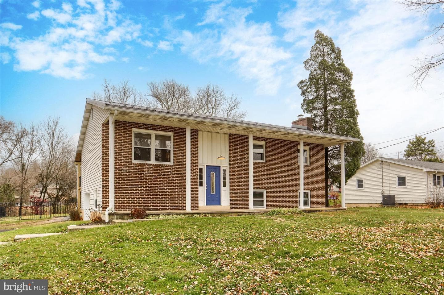 127 Spring Road