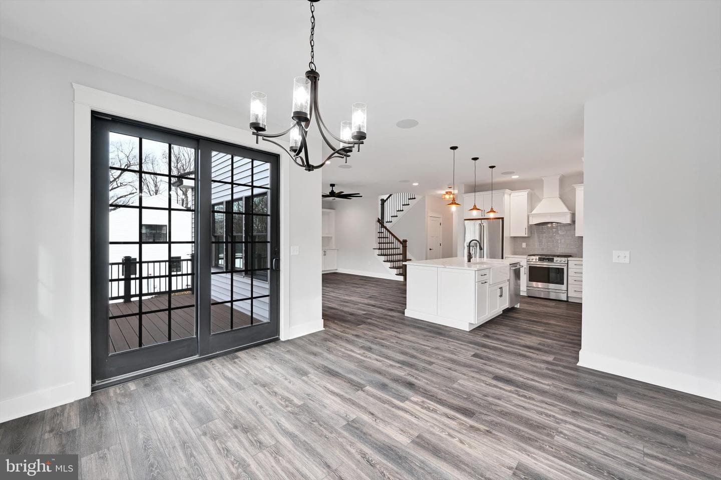 4 Pine Tree Drive photo 11