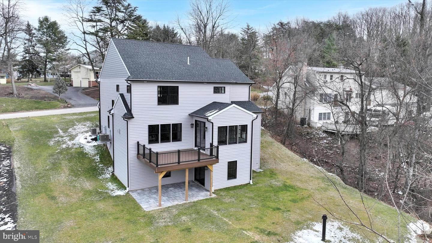 4 Pine Tree Drive photo 53