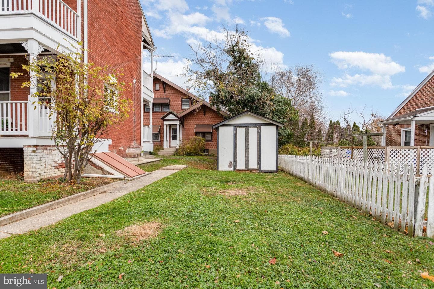 427 Hellam Street photo 34
