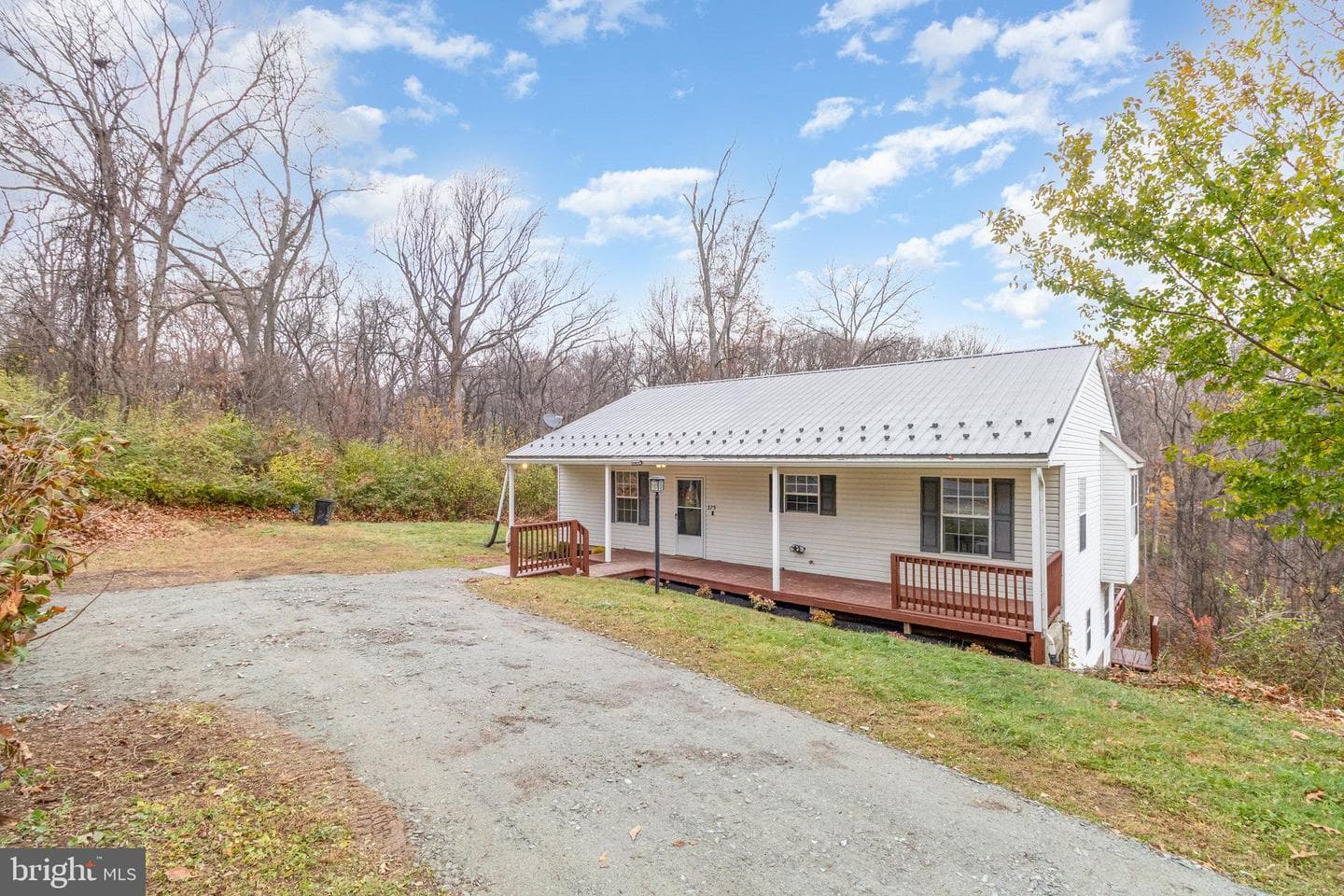 375 Meadow Trail photo 18