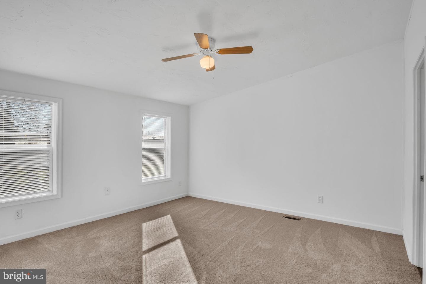 11 Tyler Drive photo 8