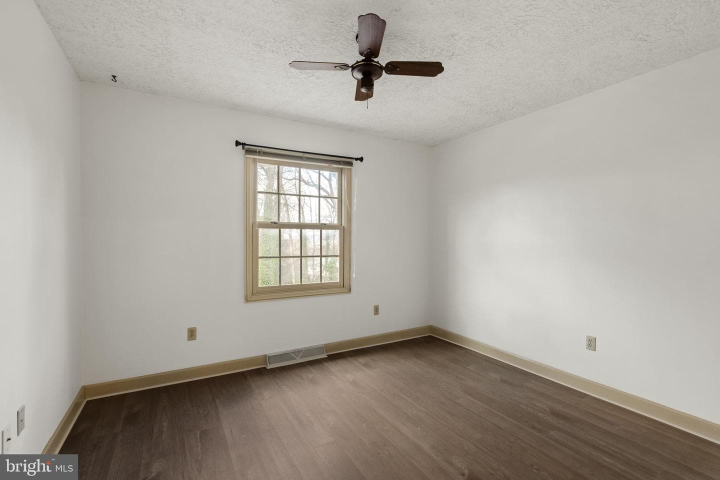 691 Marlow Drive photo 79