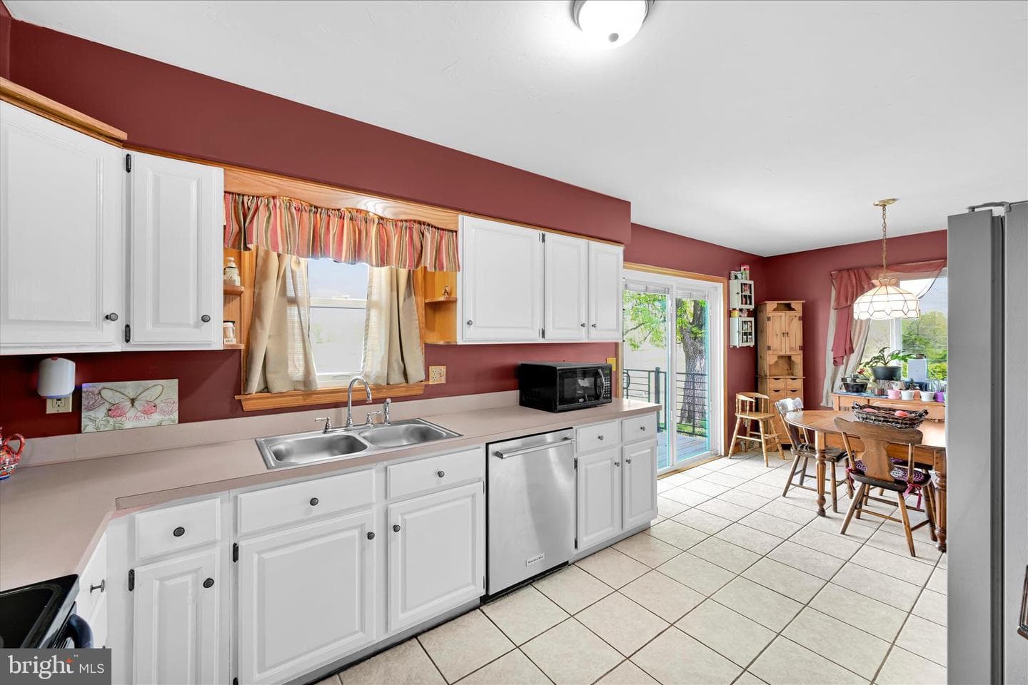 145 Franklintown Road photo 25