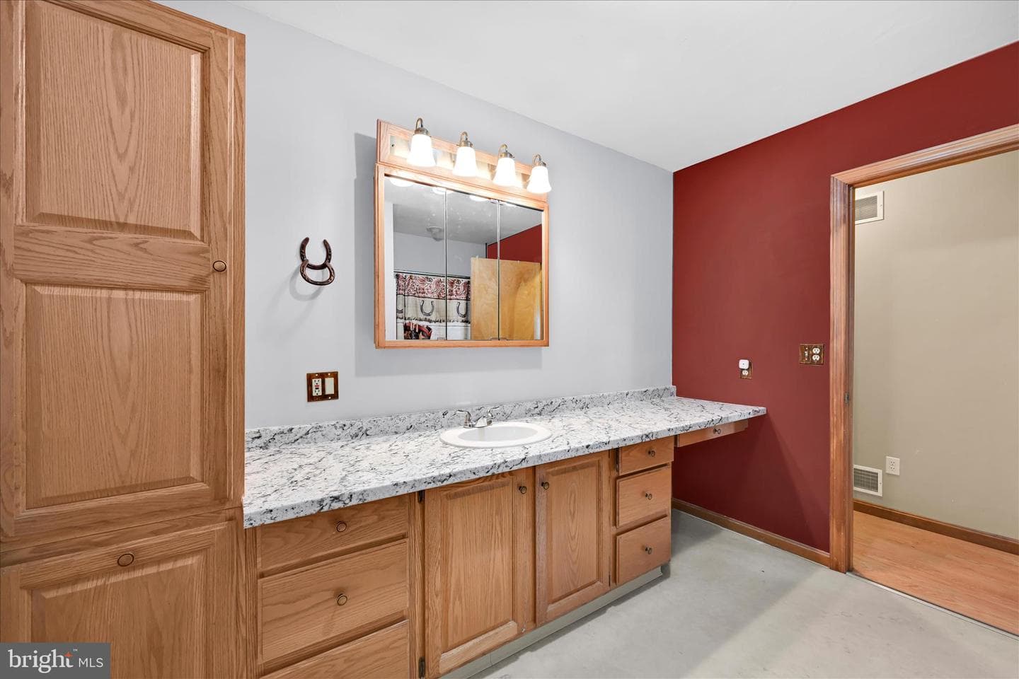 145 Franklintown Road photo 37