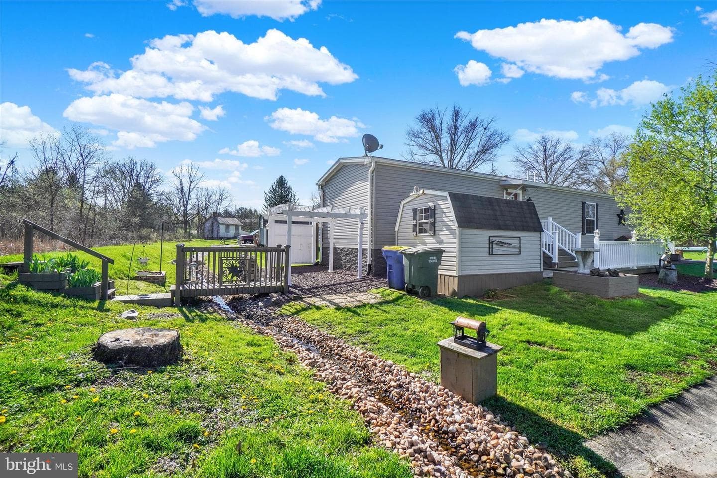 74 Chipawa Avenue photo 16