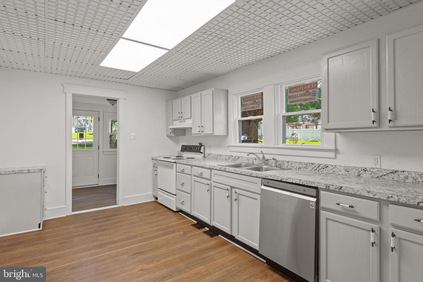 143 N 2nd Street photo 9