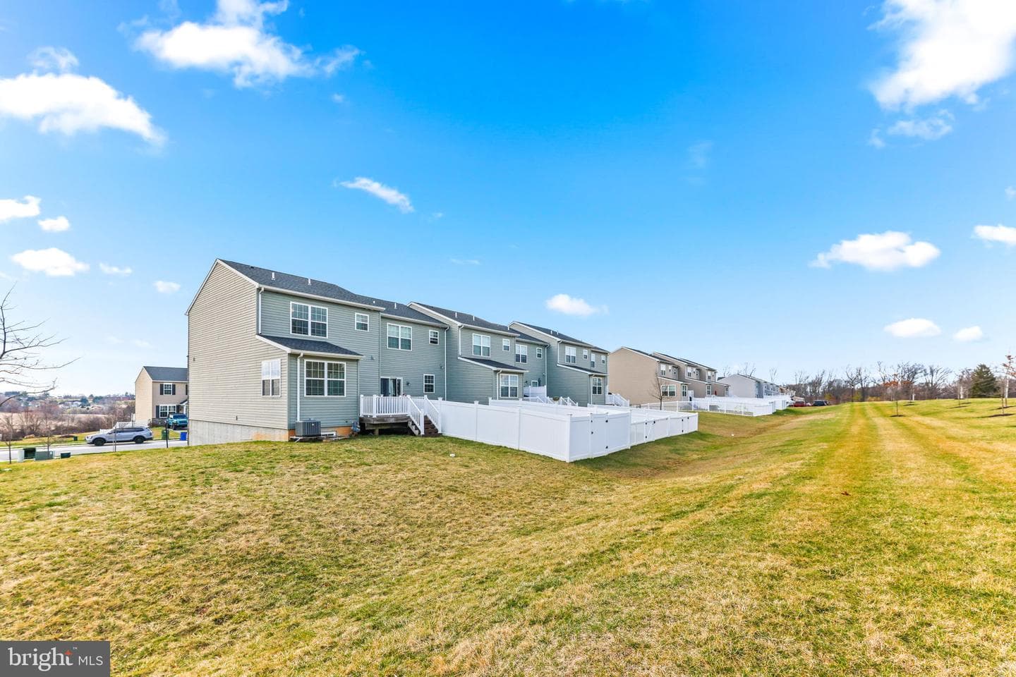64 Holstein Drive photo 41