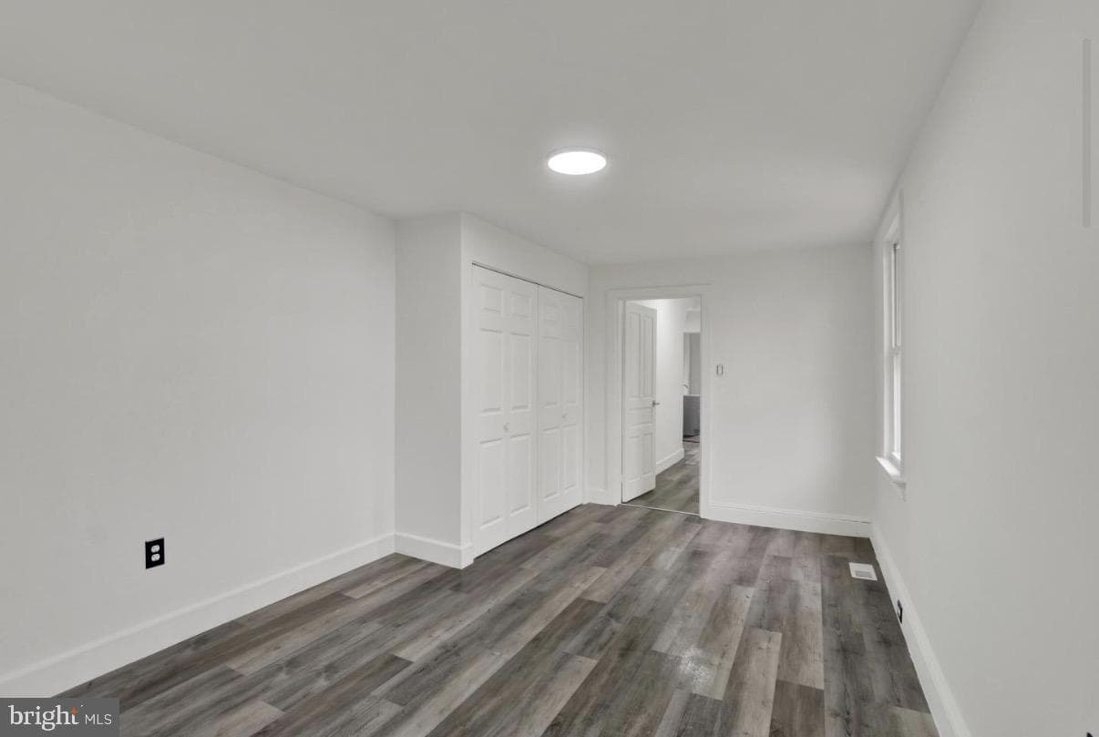 1151 E King Street photo 10