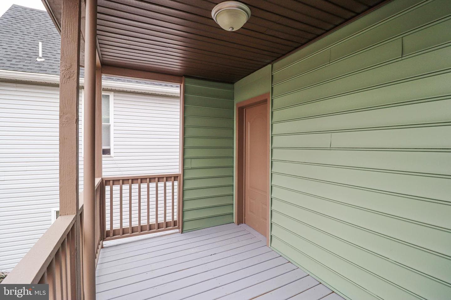 539 W King Street photo 26
