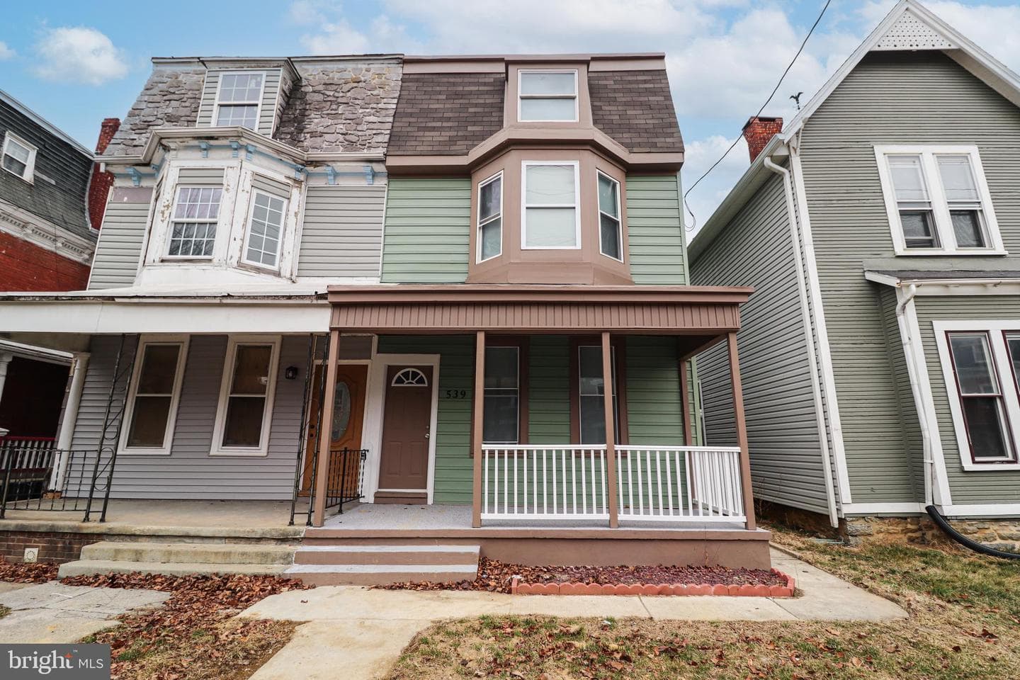 539 W King Street photo 3