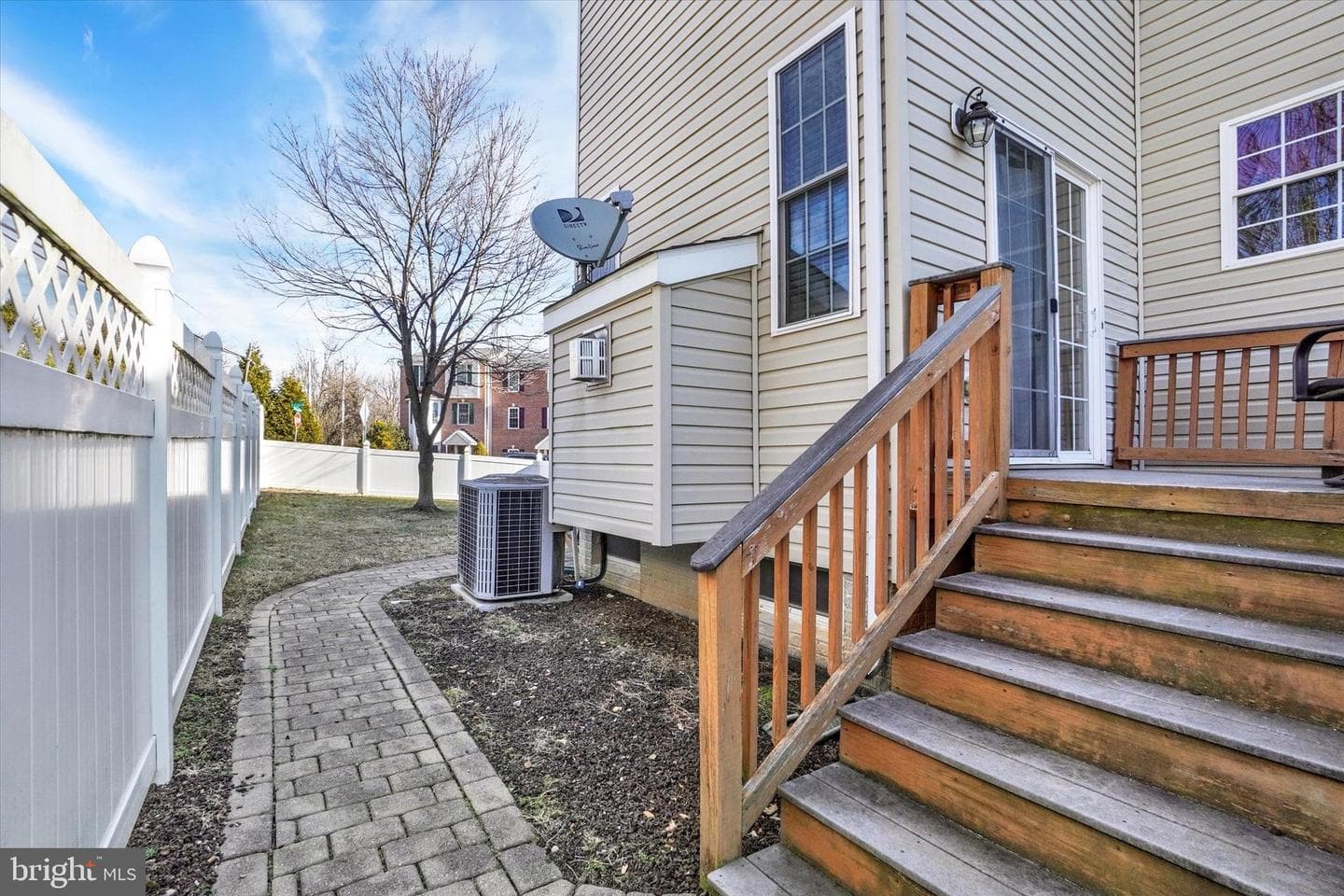 258 N Front Street photo 26