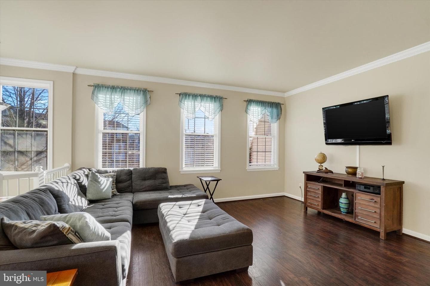 258 N Front Street photo 8