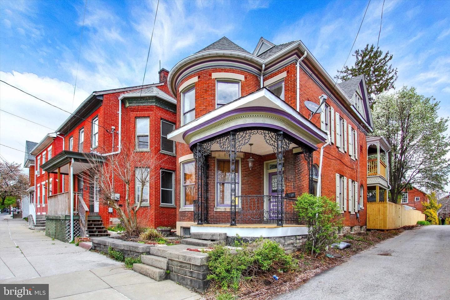 407 Carlisle Street photo 2