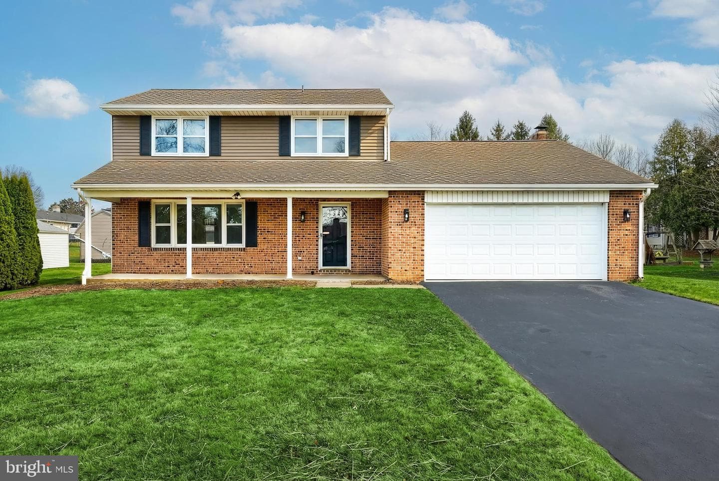 2510 Redwood Road photo 3
