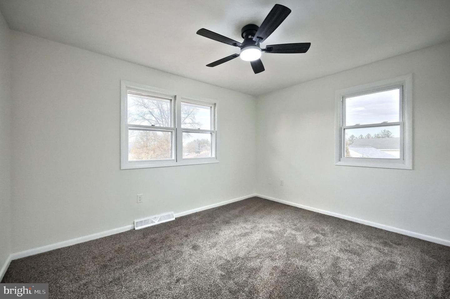 2510 Redwood Road photo 43