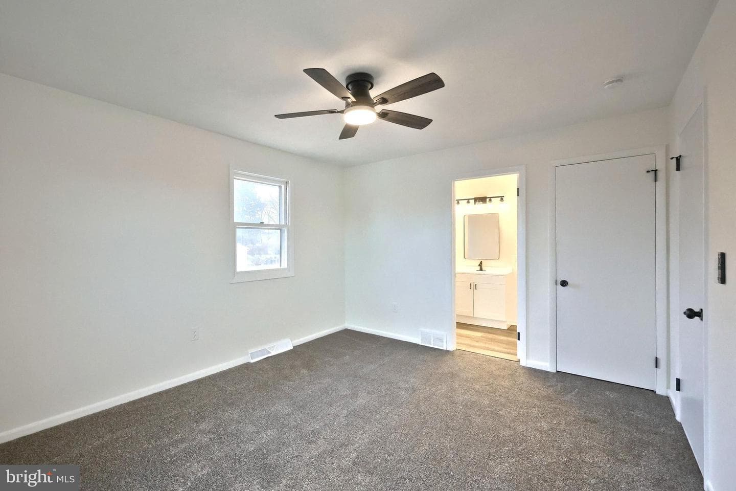 2510 Redwood Road photo 46