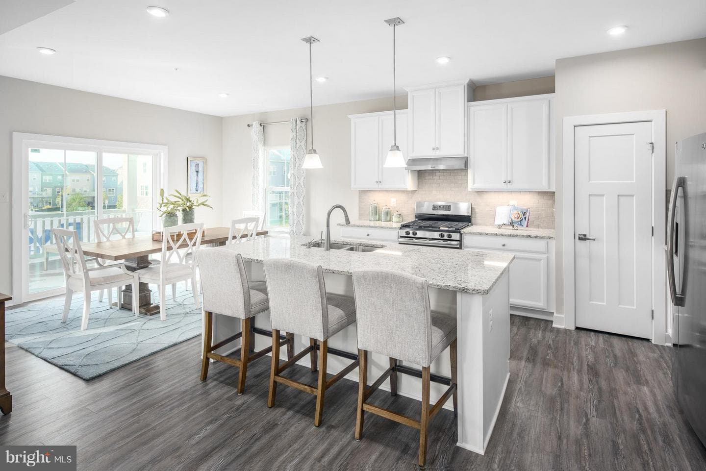 345 Ruffian Road photo 4