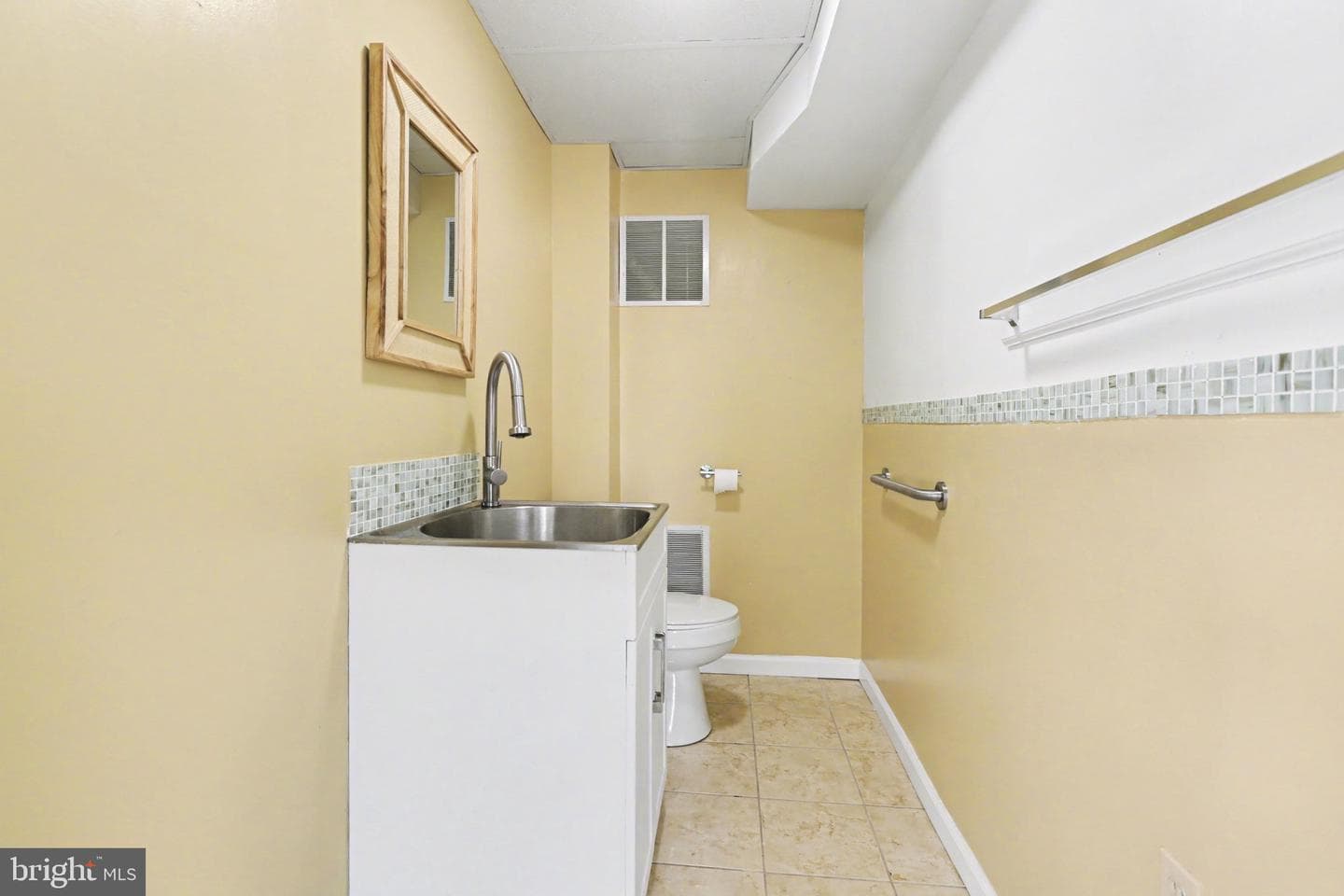 478 Chestnut Way photo 13