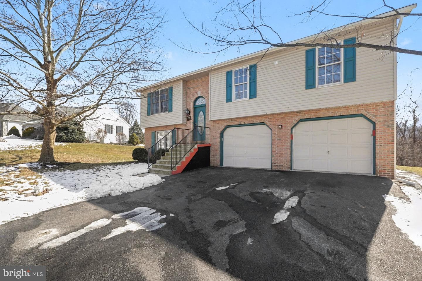 478 Chestnut Way photo 2