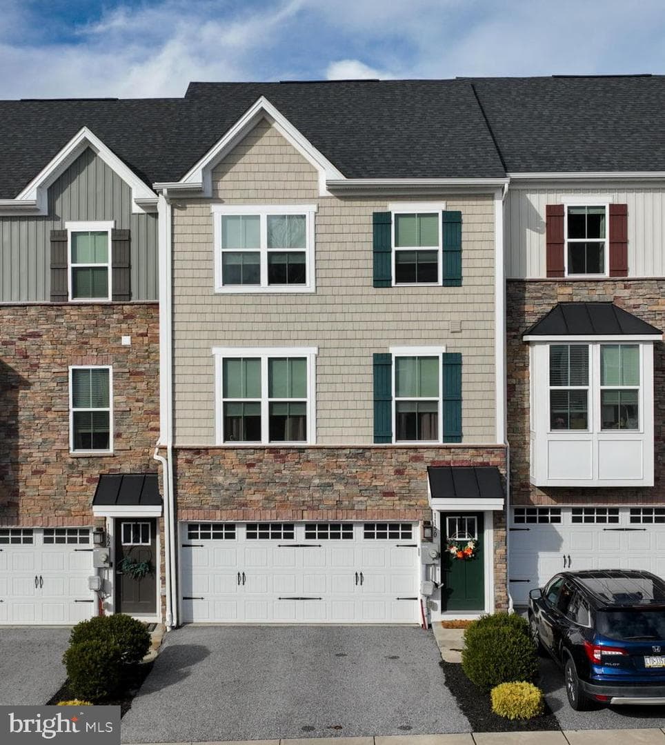 1150 Rosecroft Lane