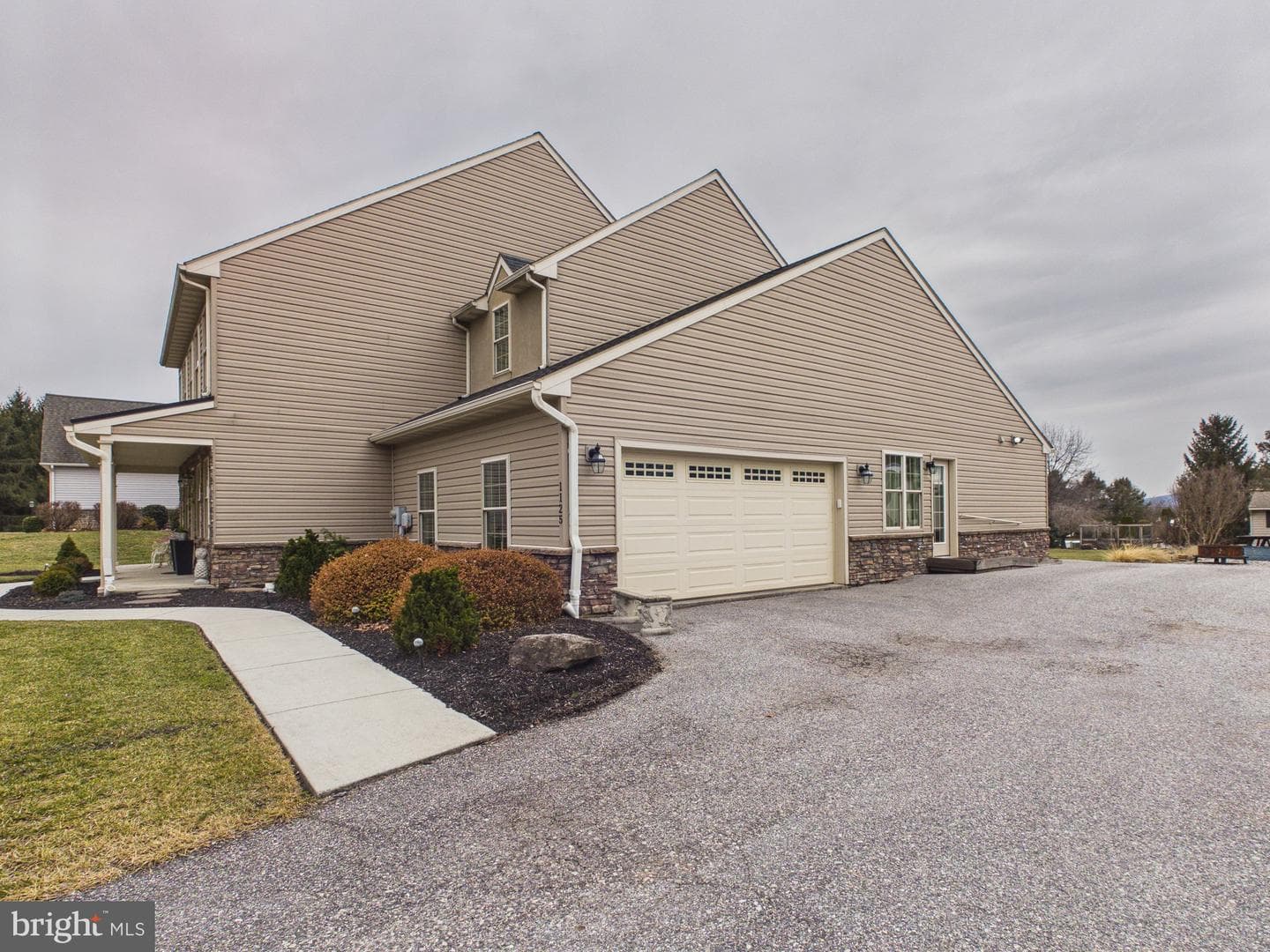 1125 Church Road photo 3