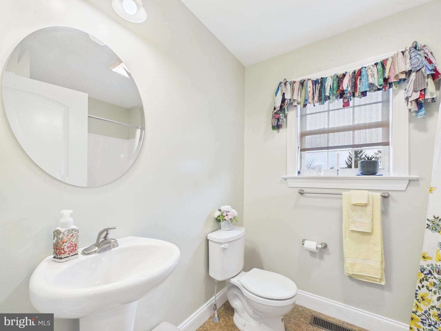 1125 Church Road photo 58