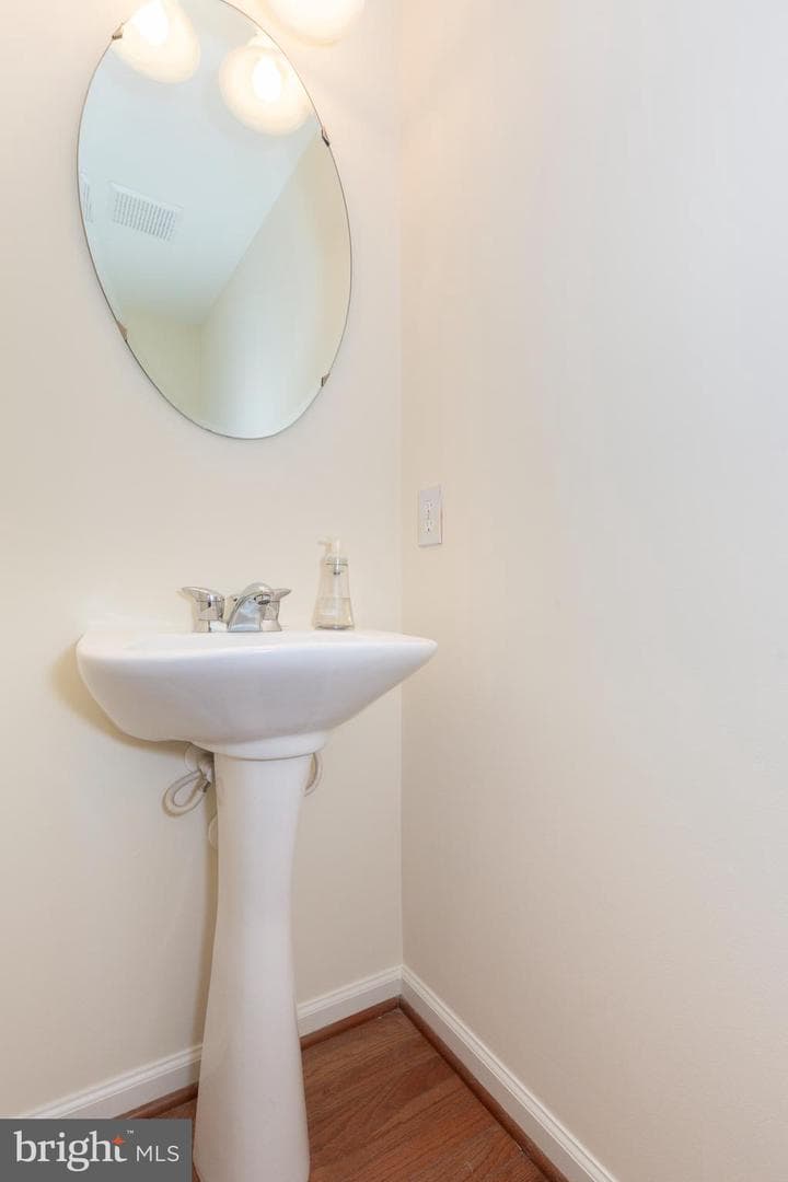 227 Fairmount Court #33 photo 10