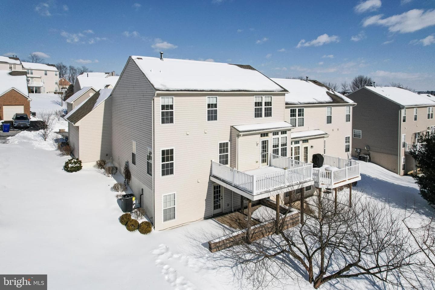 227 Fairmount Court #33, Shrewsbury