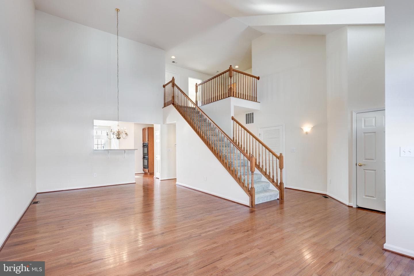 227 Fairmount Court #33 photo 3