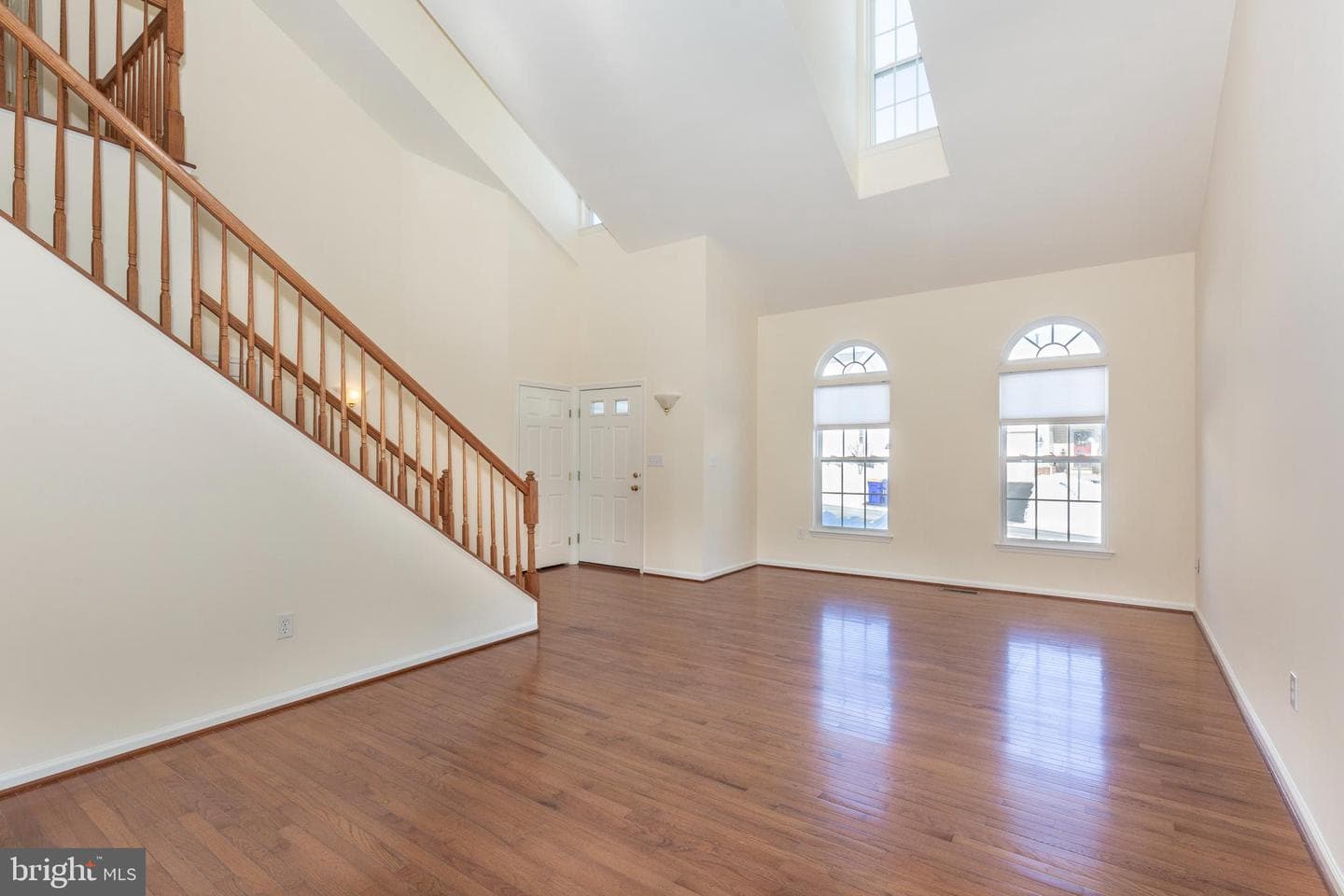 227 Fairmount Court #33 photo 4