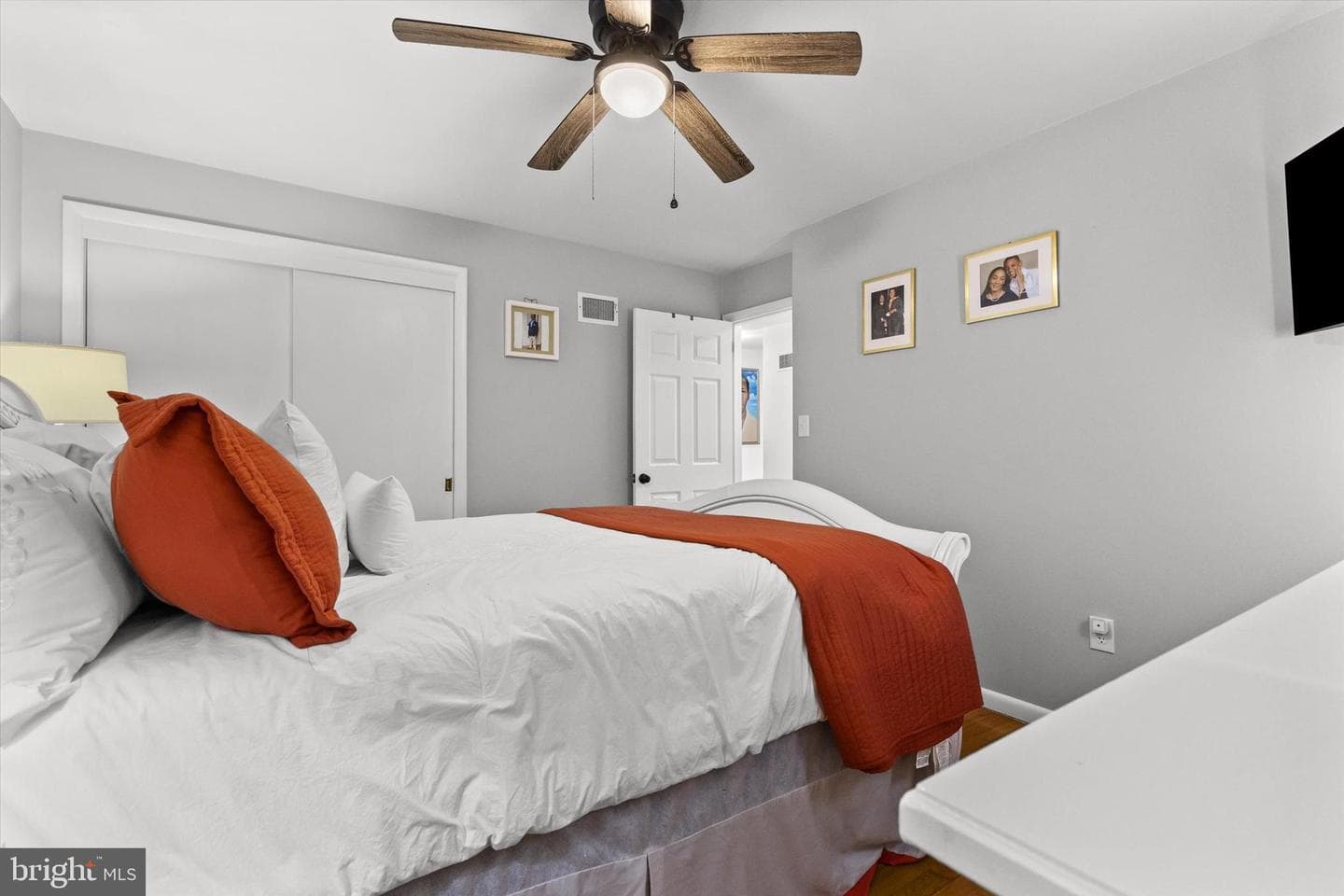 4009 Robinhood Drive photo 30