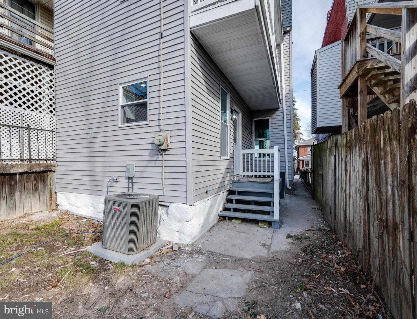 348 Garfield St photo 41