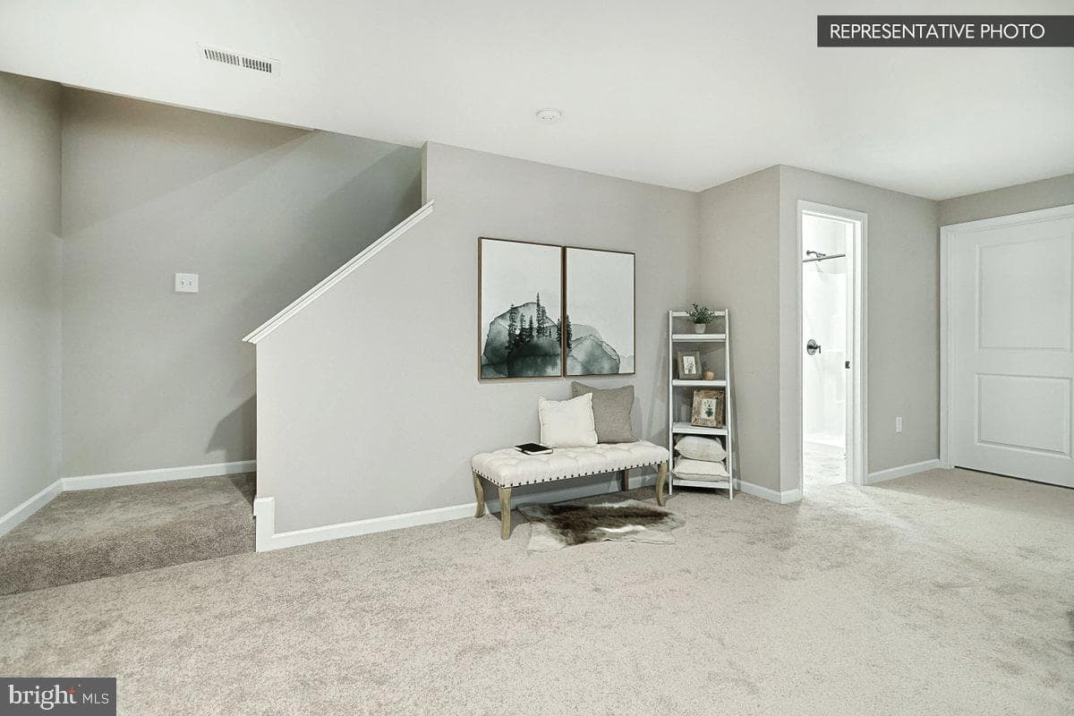 Abbey Ln photo 29