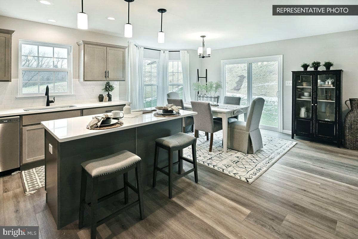 Abbey Ln photo 7