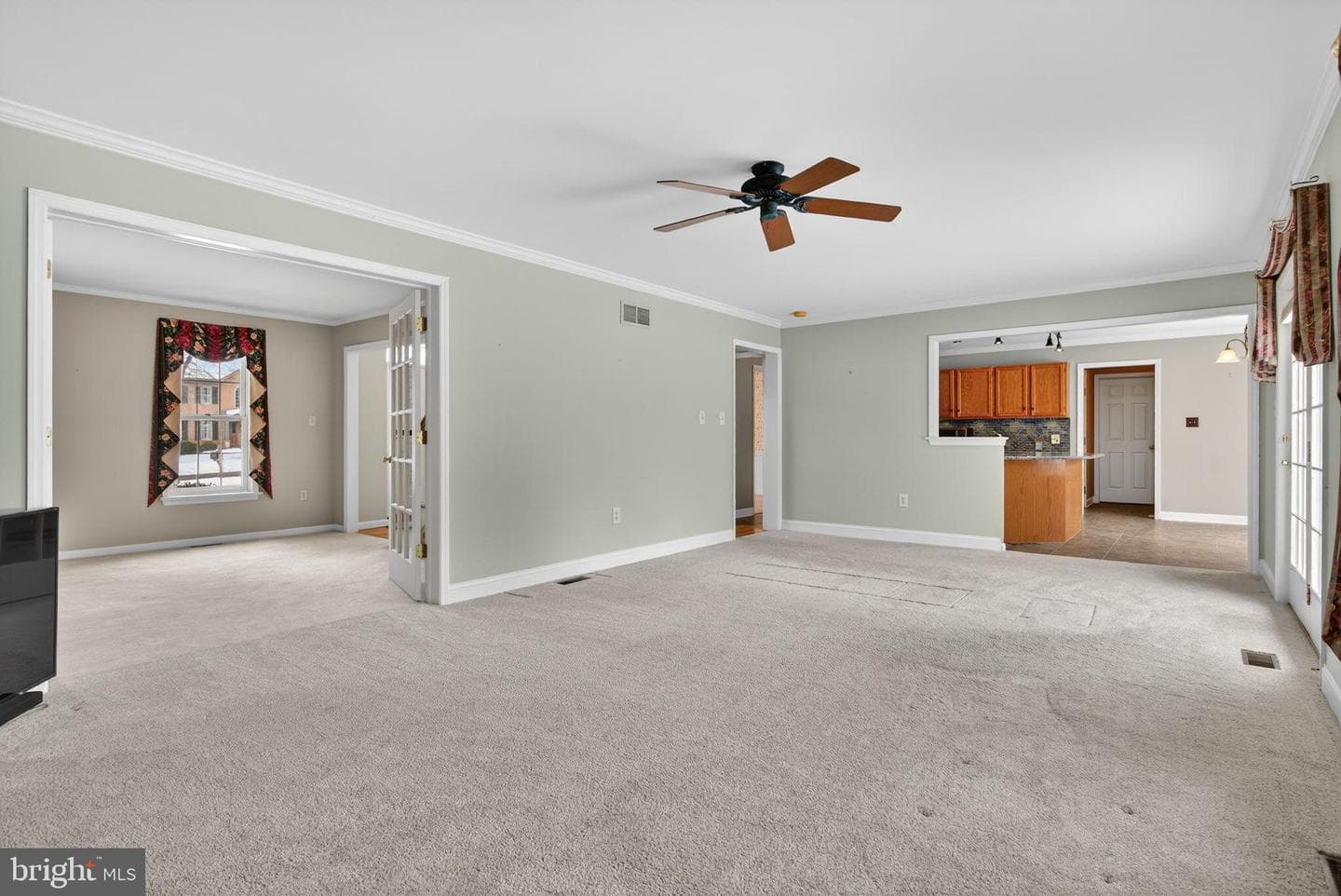 1240 Hambiltonian Way photo 18
