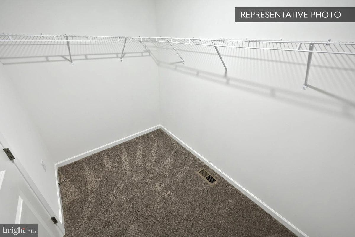 Pin Oak Dr photo 30