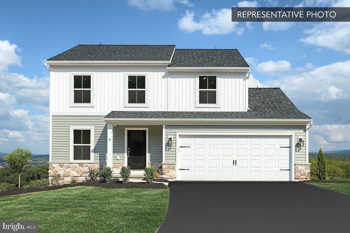 Emily Ln, Glen Rock