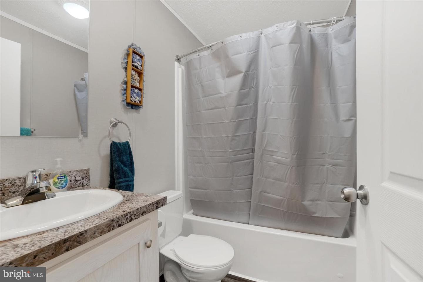 239 Chesapeake Estate photo 15
