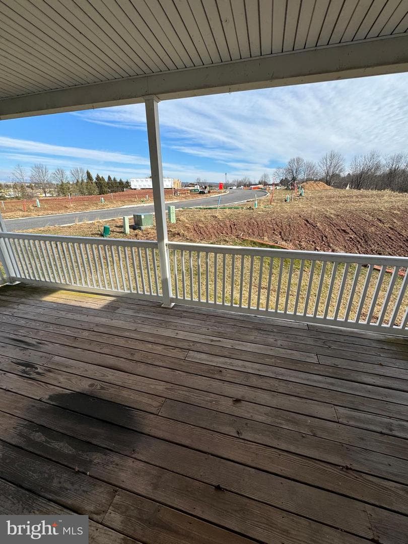121 Scully Place photo 3